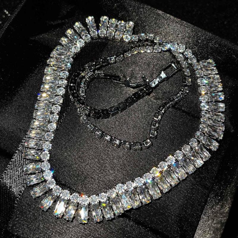 Chains Necklace Temperament Inlaid Diamond Full Short Light Luxury Simple All-Match Collarbone Chain
Chains Necklace Temperament Inlaid Diamond Full Short Light Luxury Simple All-Match Collarbone Chain