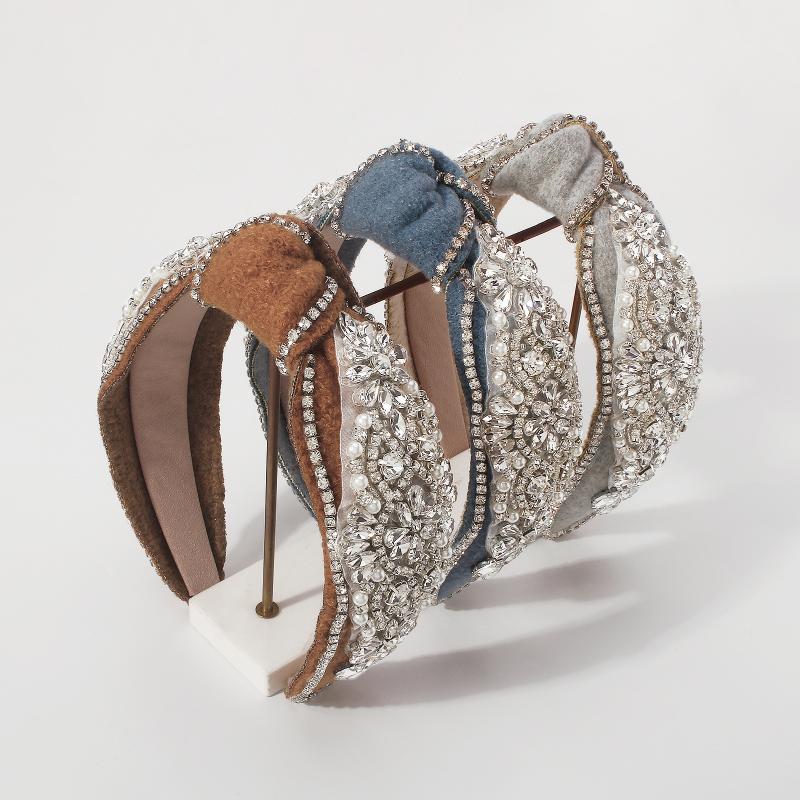 Hair Clips & Barrettes Sweet Knotted Headband Crystals For Women Winter Simulation Pearl Hairband Accessories Headwear Jewelry Wholesale Gif, Golden;silver
Hair Clips & Barrettes Sweet Knotted Headband Crystals For Women Winter Simulation Pearl Hairband Accessories Headwear Jewelry Wholesale Gif, Golden;silver
