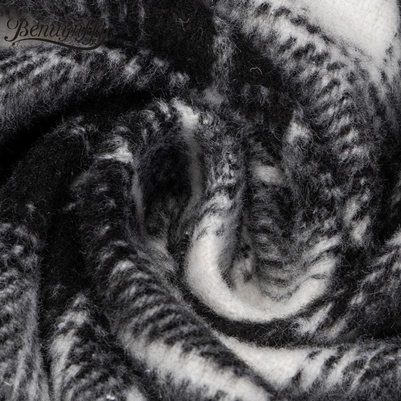 Notched Collar Double Breasted Plaid Blazer Women Autumn Winter High Street Long Sleeve Ladies Outwear Tweed Jacket 210510