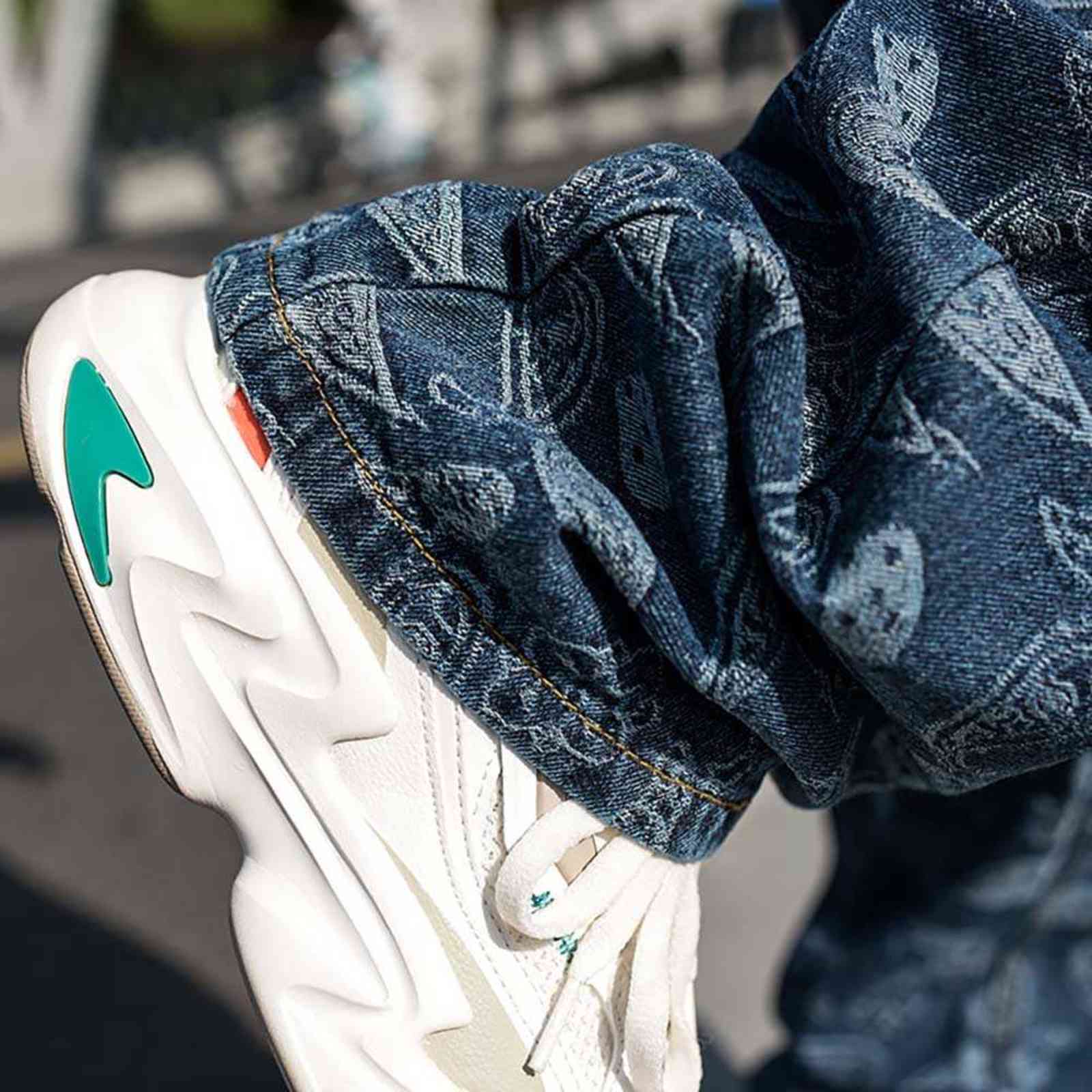 Trendy Men Plus Size Jeans Loose Baggy Casual Denim Pants Straight Trousers Hiphop Harem Streetwear Clothing 211108