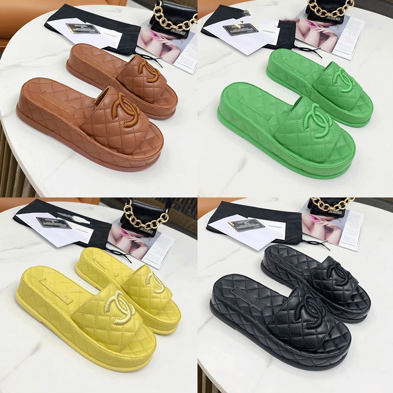 2021 Classics women rubber designer flat sandals slippers high quality ladies fashion Non-slip luxury shoes comfortable soft shoe 36-40, Black
2021 Classics women rubber designer flat sandals slippers high quality ladies fashion Non-slip luxury shoes comfortable soft shoe 36-40, Black