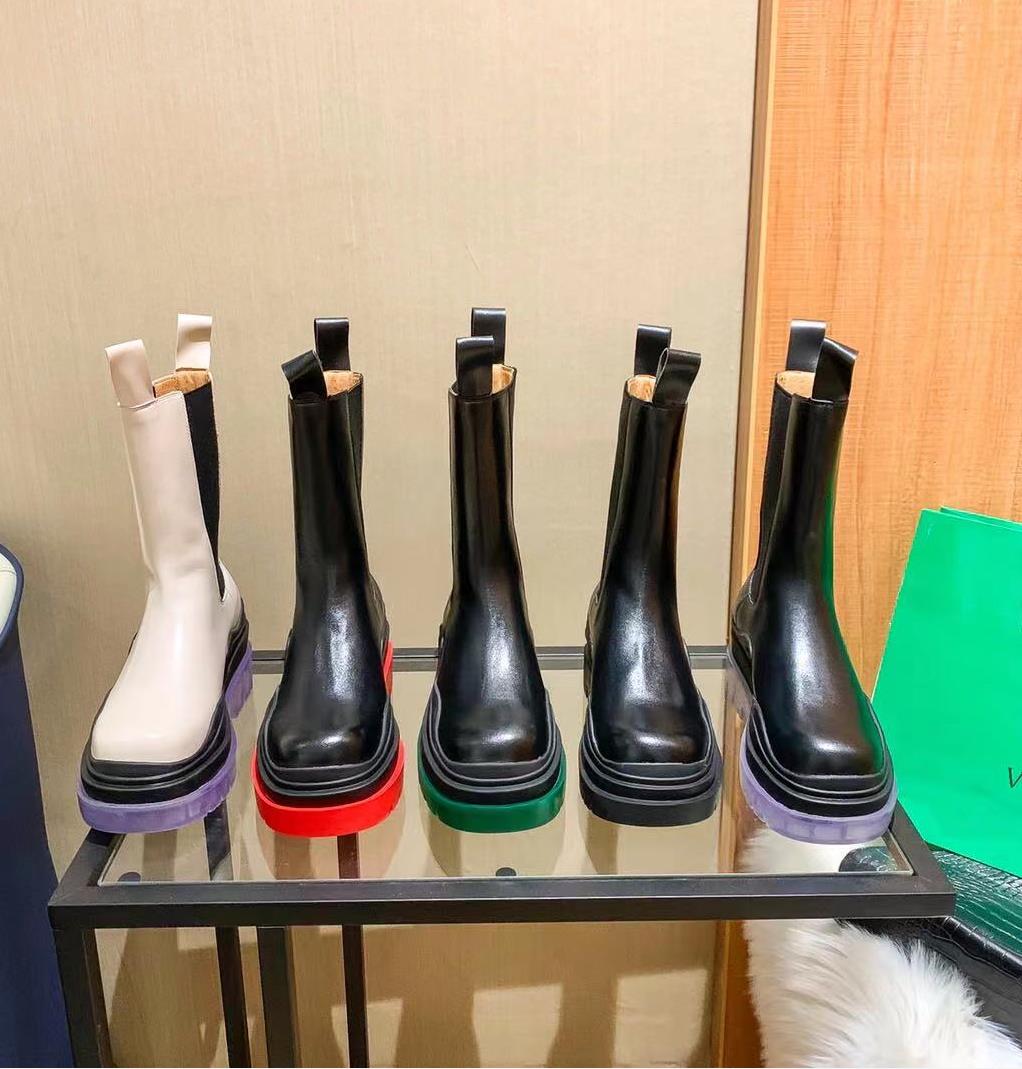 High quality Designer Boots Leather Martin Ankle Chaelsea Boot Fashion Non-slip Wave Colored Rubber Outsole Elastic Webbing Luxury Comfort Exquisite, Black
High quality Designer Boots Leather Martin Ankle Chaelsea Boot Fashion Non-slip Wave Colored Rubber Outsole Elastic Webbing Luxury Comfort Exquisite, Black
