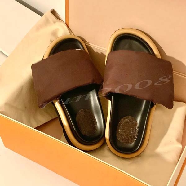 2021 luxury designer women's slippers comfortable thick bottom autumn and winter high quality fashion down warm swimming pool mule men, Black
2021 luxury designer women's slippers comfortable thick bottom autumn and winter high quality fashion down warm swimming pool mule men, Black
