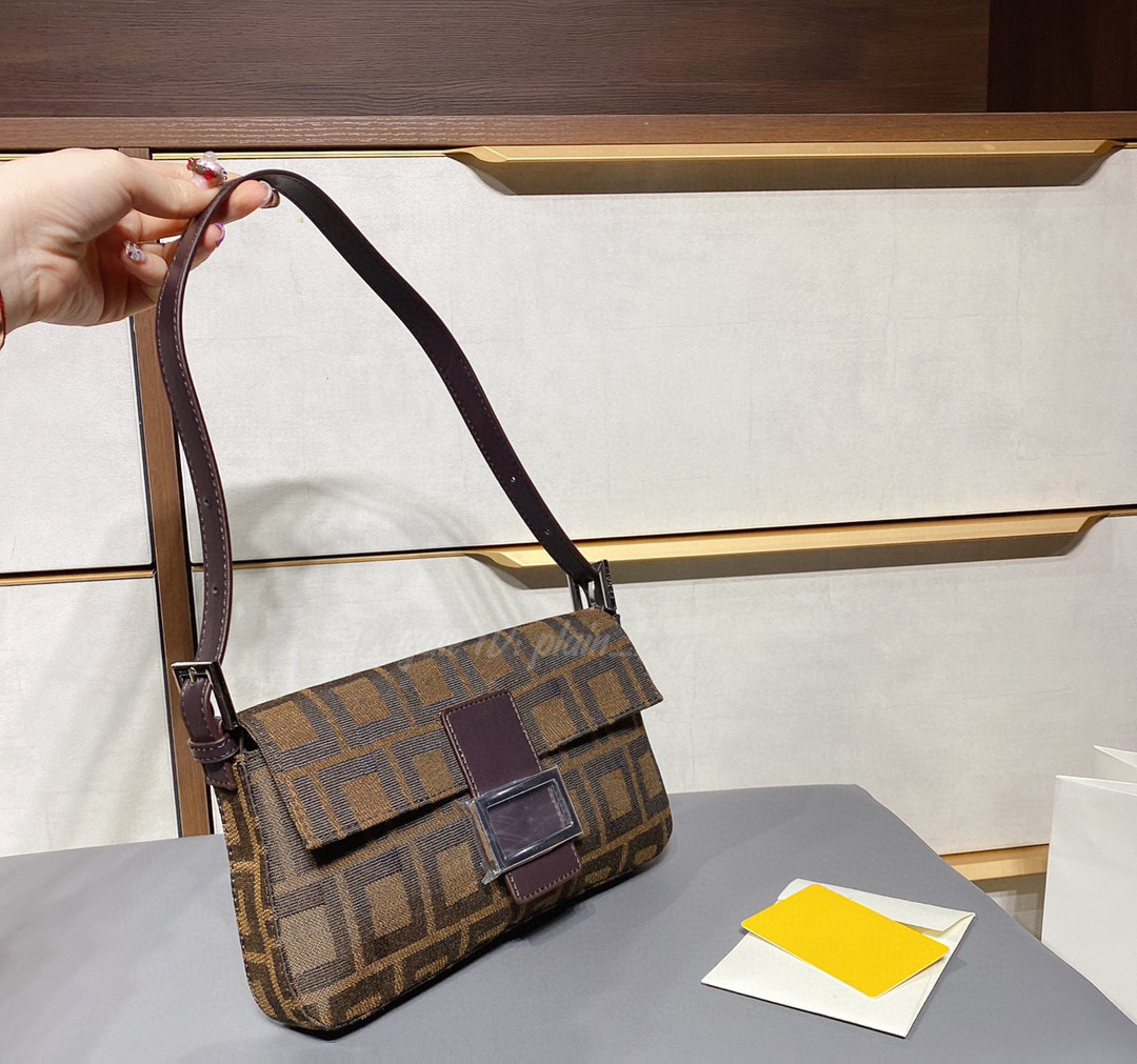 Womens Satchel wallets shoppingSatchel clutch plain shoulder bag saddle Envelope Cosmetic hasp bags fashion casual letter leather lady handbags totes crossbody, White
Womens Satchel wallets shoppingSatchel clutch plain shoulder bag saddle Envelope Cosmetic hasp bags fashion casual letter leather lady handbags totes crossbody, White