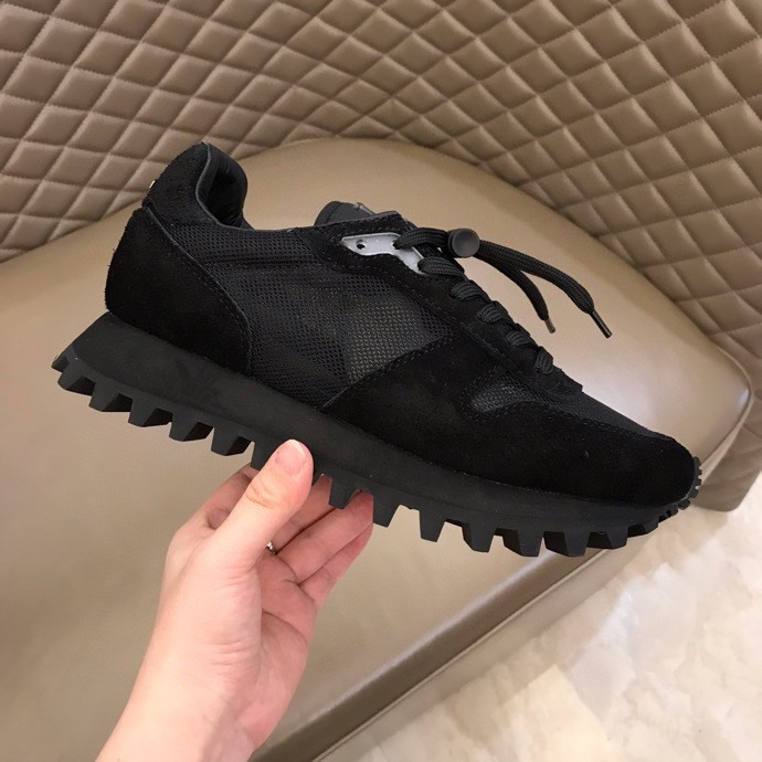 Valentin 2021 men Sneaker fashion Luxurys Designers Casual shoes for more colour Platform Trainers Walking sneakers, 01
Valentin 2021 men Sneaker fashion Luxurys Designers Casual shoes for more colour Platform Trainers Walking sneakers, 01