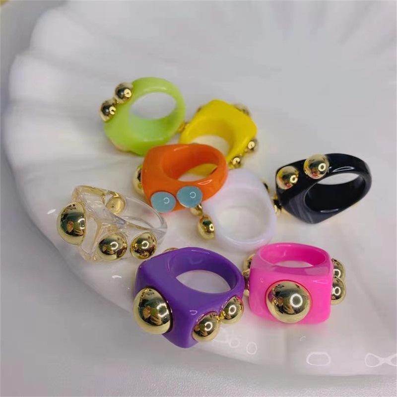 2021 Golden Bead Transparent Resin Acrylic Ring Square Rings For Women Friends Couple Jewelry Trendy Travel
2021 Golden Bead Transparent Resin Acrylic Ring Square Rings For Women Friends Couple Jewelry Trendy Travel