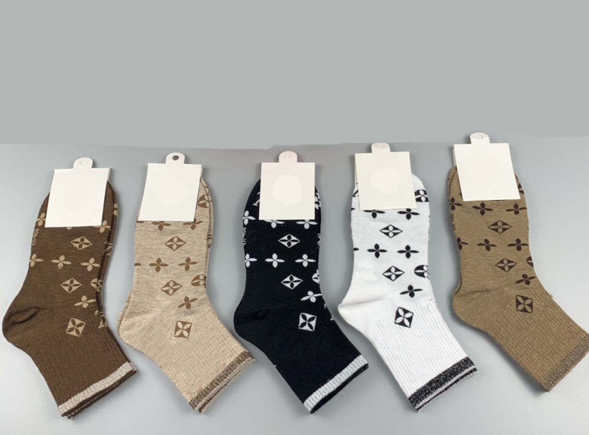 5pairs/box Classic Letter Socks Women Fashion Sock Casual Cotton Socks Candy Color Letter Printed Socks, Black
5pairs/box Classic Letter Socks Women Fashion Sock Casual Cotton Socks Candy Color Letter Printed Socks, Black