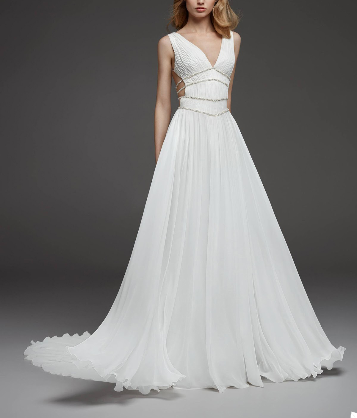 Simple And Elegant Stain Wedding Dresses With Decorates Backless Gown Appliqued Plus Size Bridal