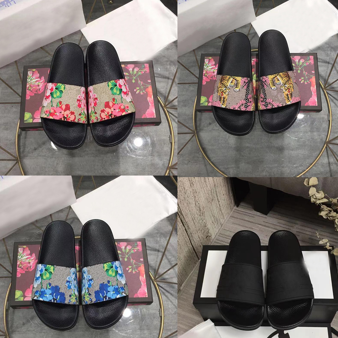 2022 Designer Slippers Men Rubber Slides Floral Brocade Gear Bottoms Sandals Summer Beach Slipper Fashion Striped Slide With Box, 21
2022 Designer Slippers Men Rubber Slides Floral Brocade Gear Bottoms Sandals Summer Beach Slipper Fashion Striped Slide With Box, 21