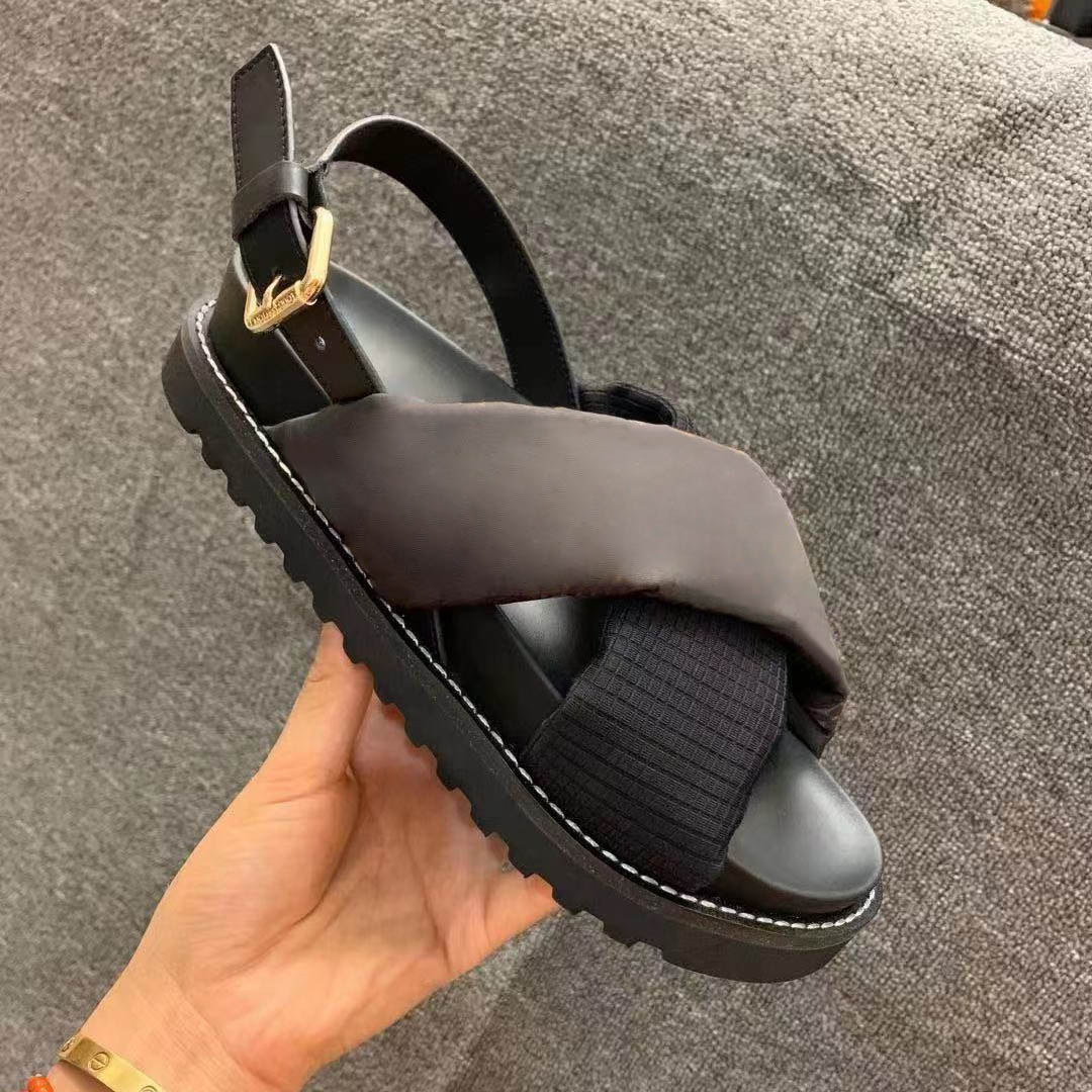 designer Women Sandals Leather Slippers Summer Flat Slides Ladies Beach Sandal Party Wedding Oran Slipper With Box, Black
designer Women Sandals Leather Slippers Summer Flat Slides Ladies Beach Sandal Party Wedding Oran Slipper With Box, Black