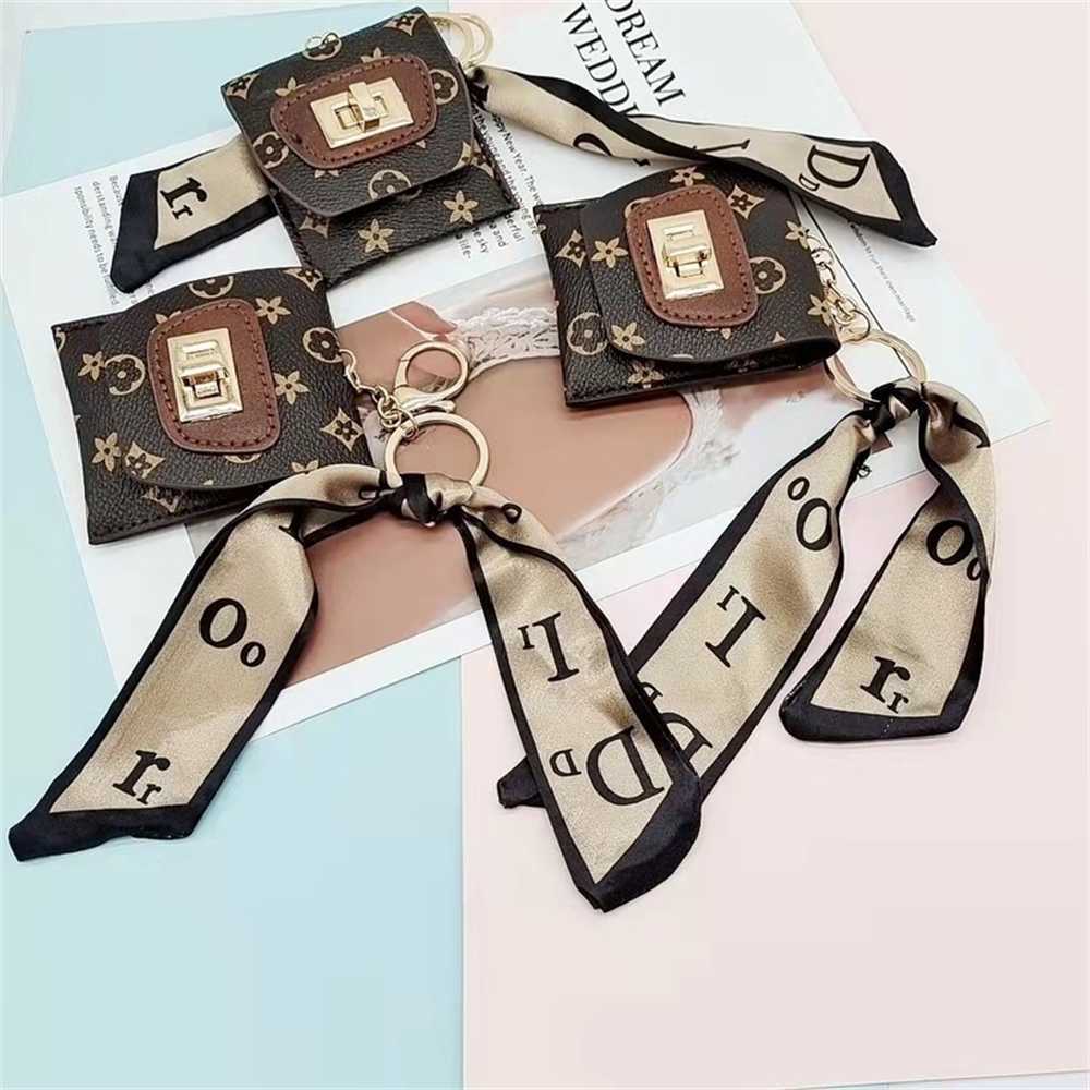 Classic Silky Scarf Decor Bag Designer PU Leather Change Purse Falp Wallet Key Chain Keyrings Bag Pendant Elegent Coin Bag Waterproof Totes G115QSK2, Paragraph 1
Classic Silky Scarf Decor Bag Designer PU Leather Change Purse Falp Wallet Key Chain Keyrings Bag Pendant Elegent Coin Bag Waterproof Totes G115QSK2, Paragraph 1