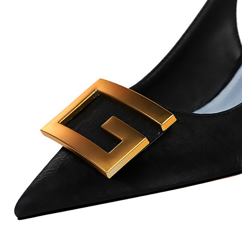 Chaussures Bigtree Métal Chapitres Chapitres Hollow High Heels Femme Pumps Sexy Party Chaussures Femmes Talons Stiletto Femmes Sandales Plus Tail