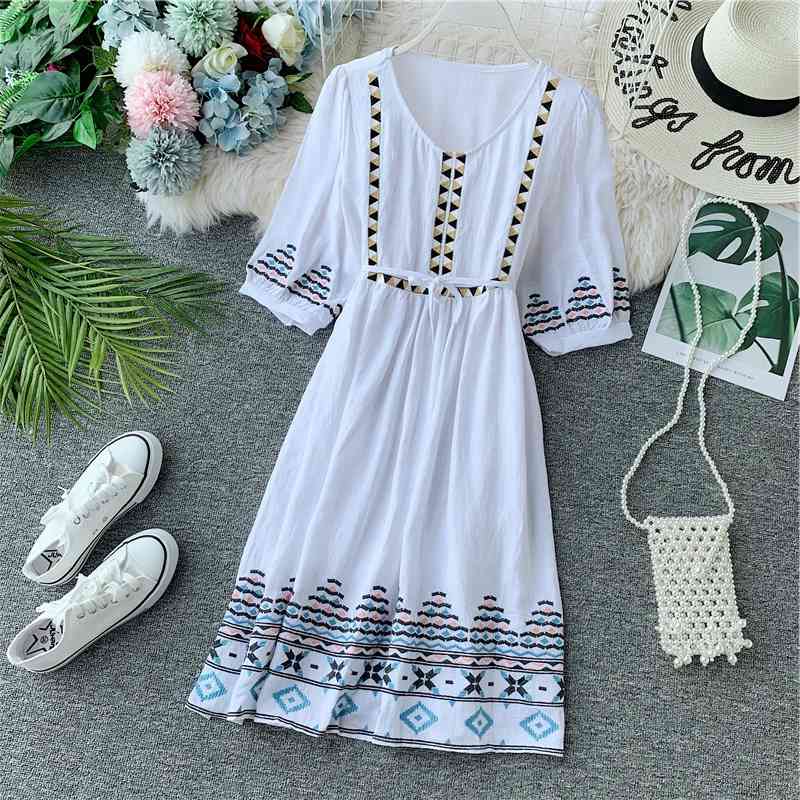 Embroidery Half Sleeve Vestidos Summer Autumn High Waist Women Dress Lace Up Bohemian Loose V Neck Midi Dresses 210521