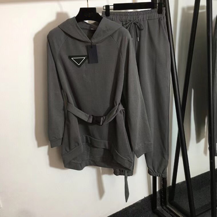 dark gray color womens Sports set two Piece Pants Safety waist button logo triangular standard long sleeved hat hoodie + rope loosening waists and feet casual trousers, Only for price difference
dark gray color womens Sports set two Piece Pants Safety waist button logo triangular standard long sleeved hat hoodie + rope loosening waists and feet casual trousers, Only for price difference
