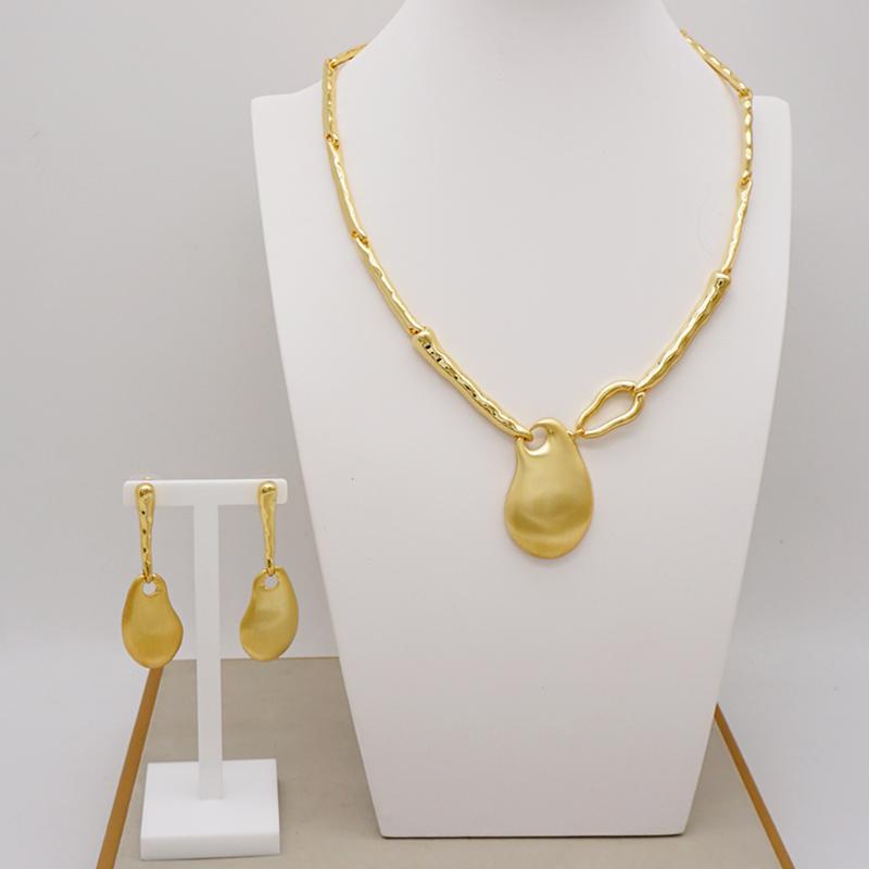 Earrings & Necklace Luxury Gold Plated Jewelry Sets African Fashion Brazilian For Women Nigerian Wedding Jewelery Set Gift, Silver
Earrings & Necklace Luxury Gold Plated Jewelry Sets African Fashion Brazilian For Women Nigerian Wedding Jewelery Set Gift, Silver