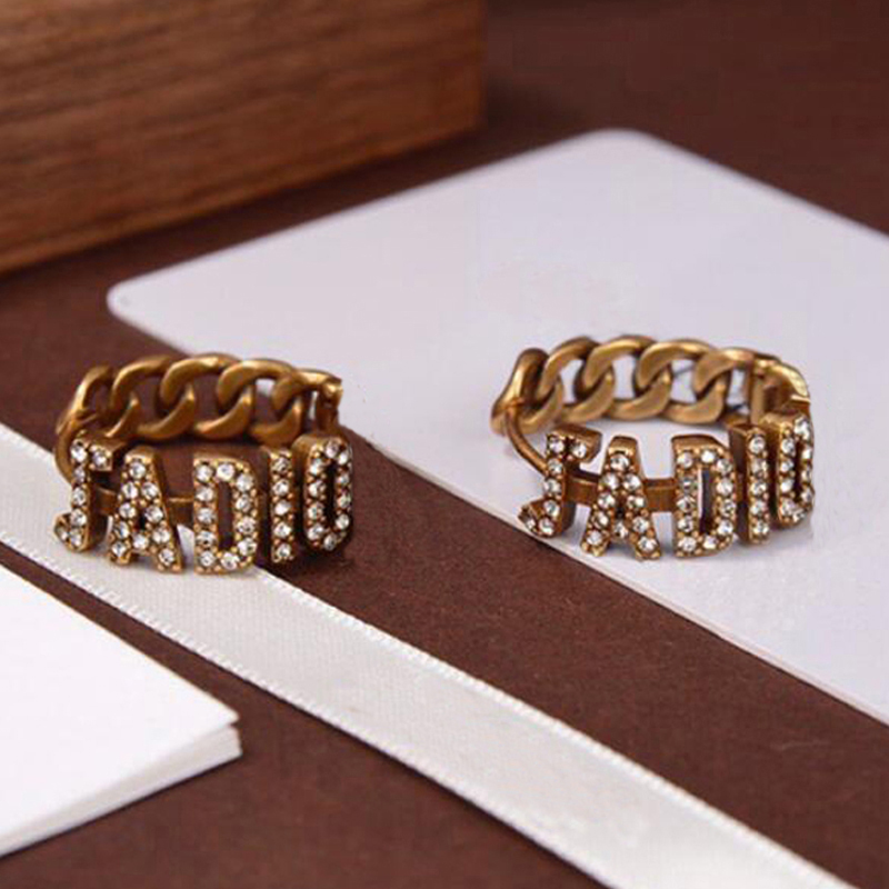 Luxury Designer Jewelry Fashion Womens Drop Dangle 18K Gold Plated Crystal Letter Cubic Zirconia Ear Stud Earrings Wedding Statement
Luxury Designer Jewelry Fashion Womens Drop Dangle 18K Gold Plated Crystal Letter Cubic Zirconia Ear Stud Earrings Wedding Statement