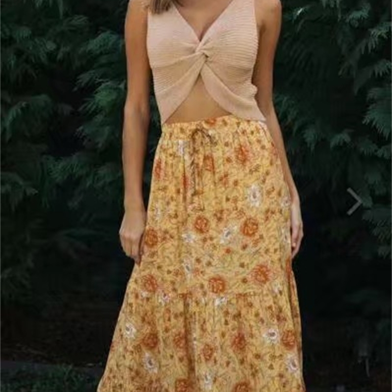 Bohemia Yellow Floral Print Long Skirt Gypsy Women Stitching Pleated Lacing up Stream Waist Maxi length Skirts Boho Holiday 210429