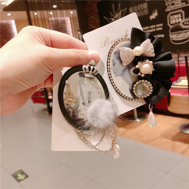 Keychains CX-Shirling Design Winter Fashion Fur Brooch Antique Style Quality BroochesJewelry Female Jewelry Gifts
Keychains CX-Shirling Design Winter Fashion Fur Brooch Antique Style Quality BroochesJewelry Female Jewelry Gifts