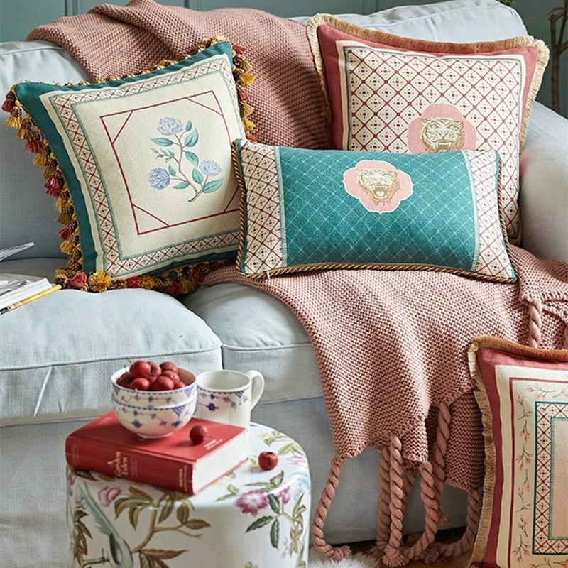 Cushion/Decorative Pillow Baroque Rose Two Side Cushion Cover Natural Wool Throw Pillowcase For Sofa Warm Color European Style 45×45cm Luxur
Cushion/Decorative Pillow Baroque Rose Two Side Cushion Cover Natural Wool Throw Pillowcase For Sofa Warm Color European Style 45×45cm Luxur