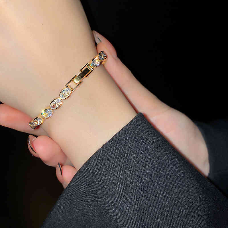 Bracelet Fashion Simple Personalized Bracelets Geometric Zircon in Spring