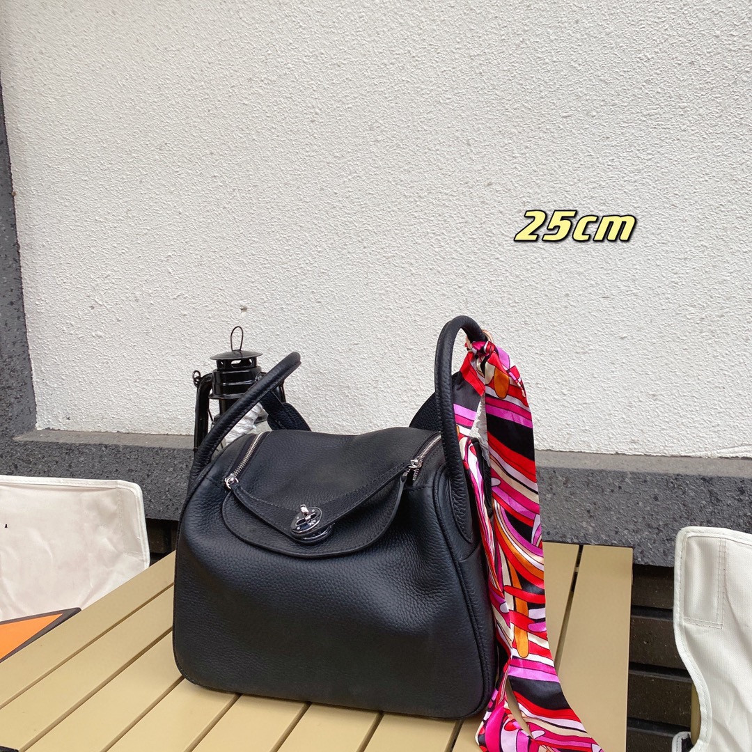 Head layer cowhide bag of my favorite holiday travel, large capacity joker classic fashion High quality, Customize
Head layer cowhide bag of my favorite holiday travel, large capacity joker classic fashion High quality, Customize