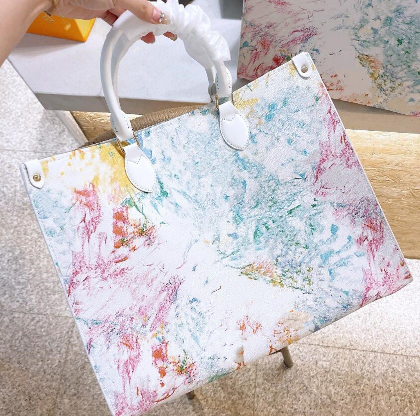 Women Luxurys Designers Watercolor tie-dye Tote Bags 2021 Duffle Shopping Bag Designers Sac Shoulder Bags Casual Totes Handbag Brands, White
Women Luxurys Designers Watercolor tie-dye Tote Bags 2021 Duffle Shopping Bag Designers Sac Shoulder Bags Casual Totes Handbag Brands, White