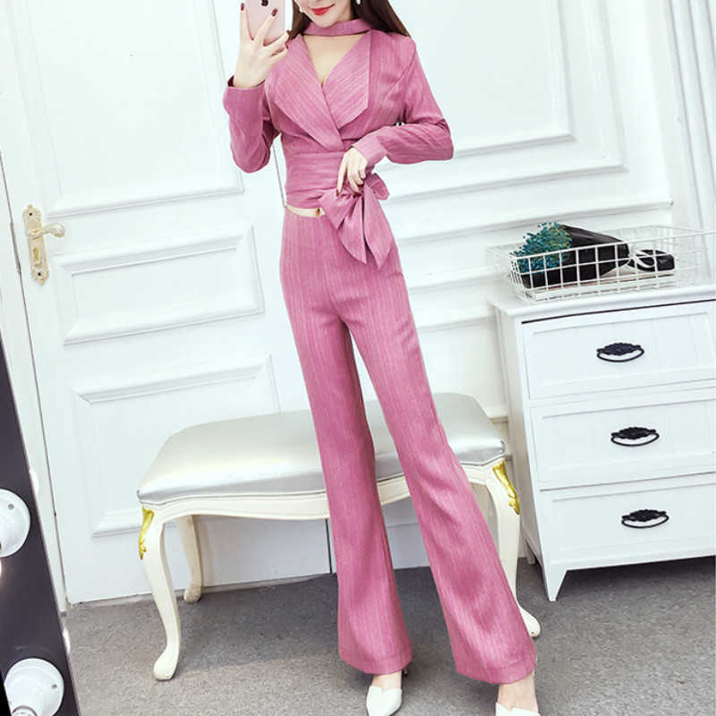 Women's two-piece pants jacket Summer style slim strappy short ladies blazer Casual high waist flared trousers 210527
Women's two-piece pants jacket Summer style slim strappy short ladies blazer Casual high waist flared trousers 210527