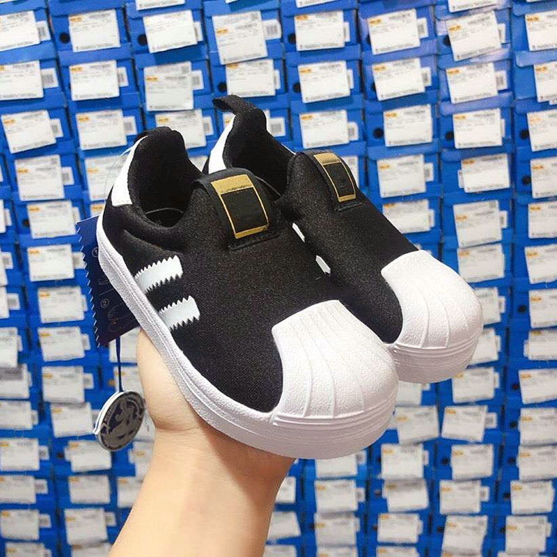 Children's sneakers kids casual Shell-toe Solid color cloth sports shoes, Black;red
Children's sneakers kids casual Shell-toe Solid color cloth sports shoes, Black;red