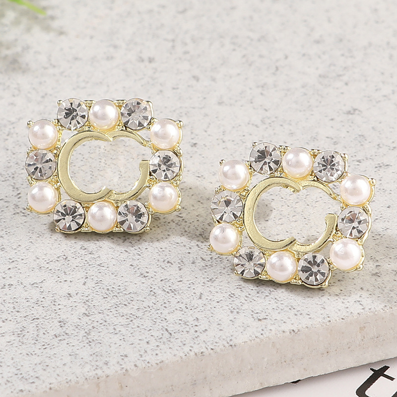 18K Gold Plated Luxury Brand Designers Double Letters Stud G Geometric Square Classic Women Crystal Rhinestone Pearl Earring Wedding Party Jewerlry, Red;brown
18K Gold Plated Luxury Brand Designers Double Letters Stud G Geometric Square Classic Women Crystal Rhinestone Pearl Earring Wedding Party Jewerlry, Red;brown
