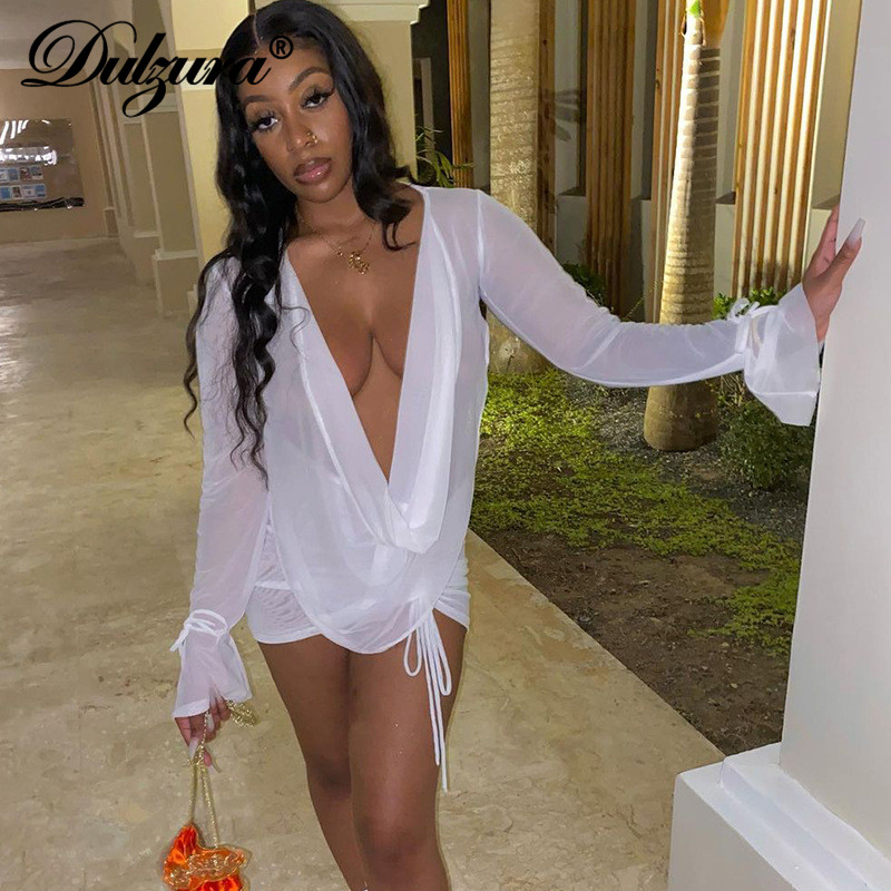2021 autumn winter women long sleeve deep v neck backless mini dress lace up dstring see through night clubhigh quality, Black;gray
2021 autumn winter women long sleeve deep v neck backless mini dress lace up dstring see through night clubhigh quality, Black;gray