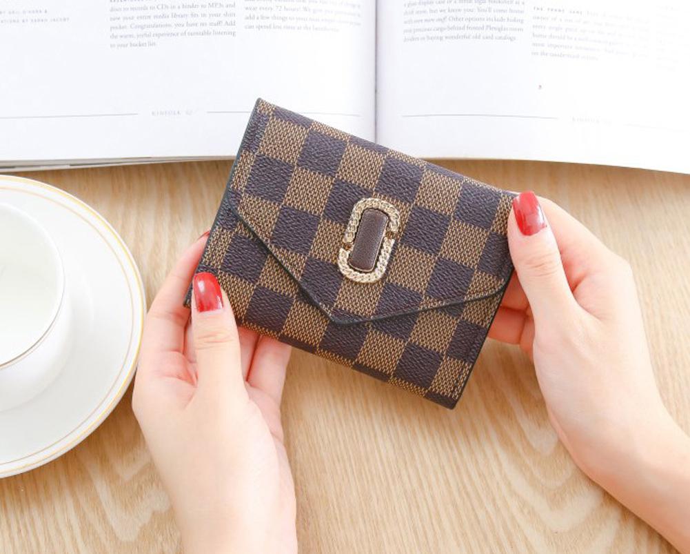 3 colors wallets men women fashion flower pattern GD Europe American short card holders
3 colors wallets men women fashion flower pattern GD Europe American short card holders