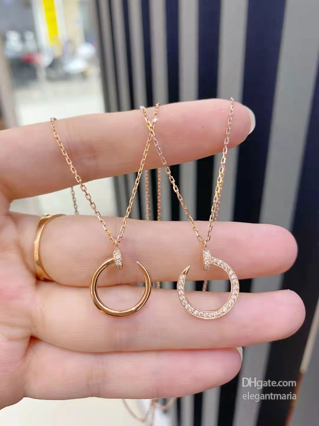 Jewelry necklace bracelet nail designer mens womens women's 925 Sterling Silver Half diamond ring earrings are a classic matching gift
Jewelry necklace bracelet nail designer mens womens women's 925 Sterling Silver Half diamond ring earrings are a classic matching gift