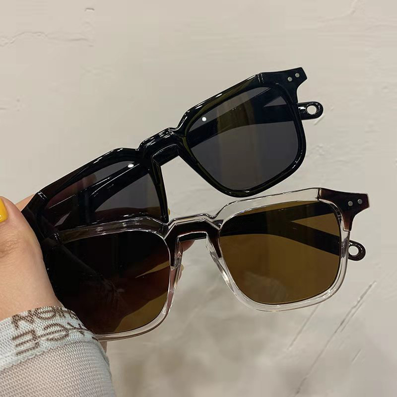 Designers Square Sunglasses Men Women luxurys Vintage Shades Driving Male Sun Glasses Fashion Hip hop Eyewear 5colors
Designers Square Sunglasses Men Women luxurys Vintage Shades Driving Male Sun Glasses Fashion Hip hop Eyewear 5colors
