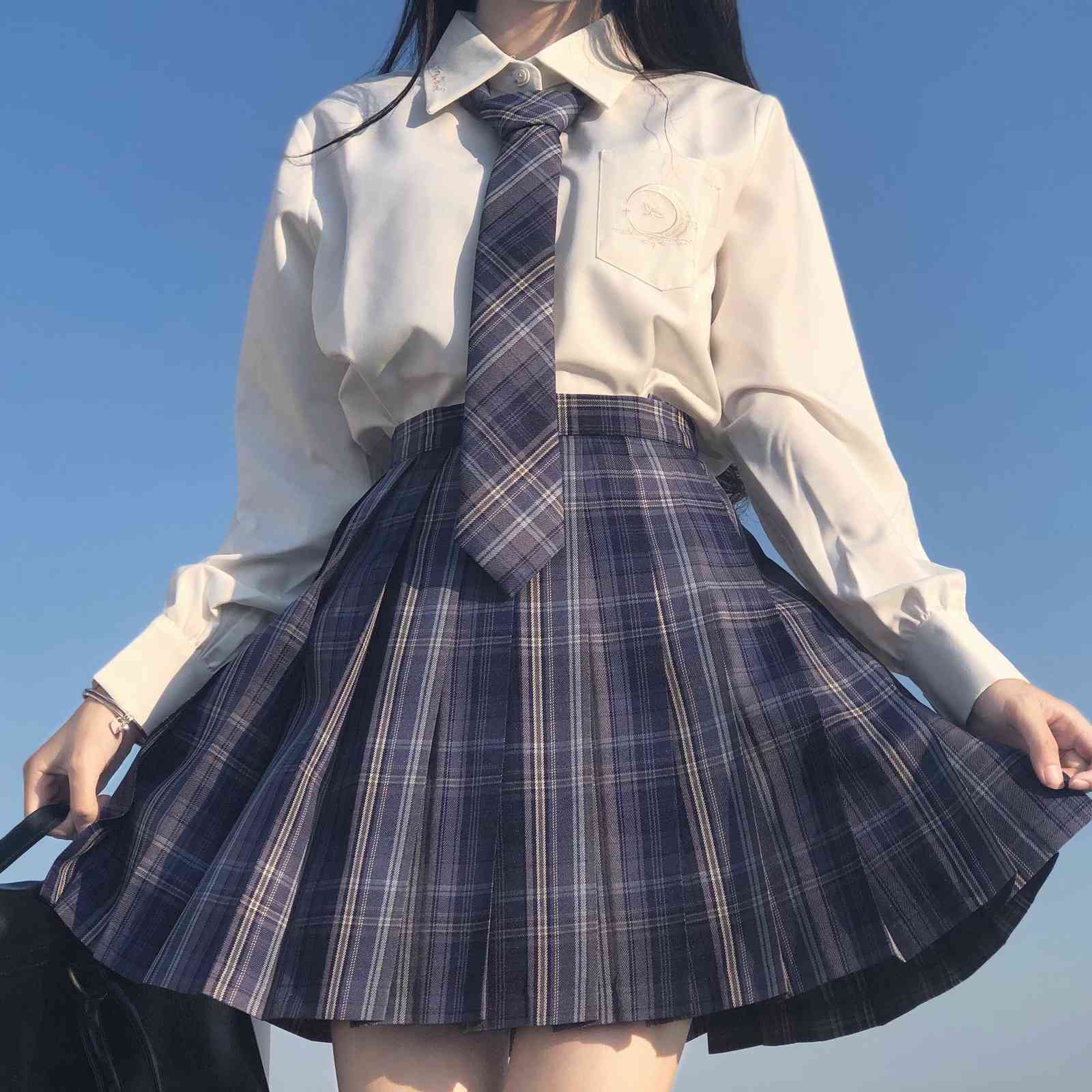 Japanese JK women three-piece suit Ulzzang fashion casual kawaii high waist skirt uniform set clothing Harajuku Y2K 210608
Japanese JK women three-piece suit Ulzzang fashion casual kawaii high waist skirt uniform set clothing Harajuku Y2K 210608