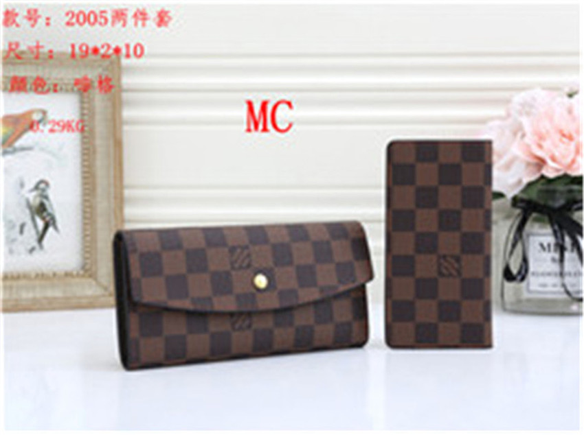LV LOUIS bags VITTON luxurys designers fashion crossbody bags wallet backpack handbags purses card holder shoulder tote mini bag 2021, Red;black
LV LOUIS bags VITTON luxurys designers fashion crossbody bags wallet backpack handbags purses card holder shoulder tote mini bag 2021, Red;black