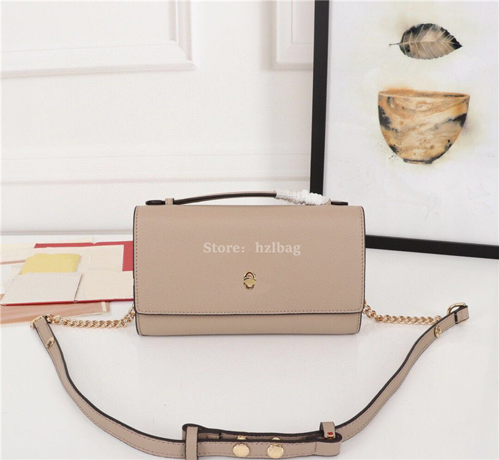 Lockme Clutch Cross Body Bag Black/Greige/Bleu Olympe Soft Grained Calfskin Luxurys Designers Bags Turn Lock day-to-evening bag M56136 M56087 M56088, Color 03
Lockme Clutch Cross Body Bag Black/Greige/Bleu Olympe Soft Grained Calfskin Luxurys Designers Bags Turn Lock day-to-evening bag M56136 M56087 M56088, Color 03