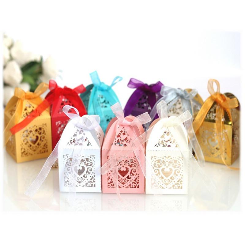 Gift Wrap 50pcs Bowknot Ribbon Candy Box Dessert Package Hollow Out Heart Case Festival Wedding Decoration
Gift Wrap 50pcs Bowknot Ribbon Candy Box Dessert Package Hollow Out Heart Case Festival Wedding Decoration