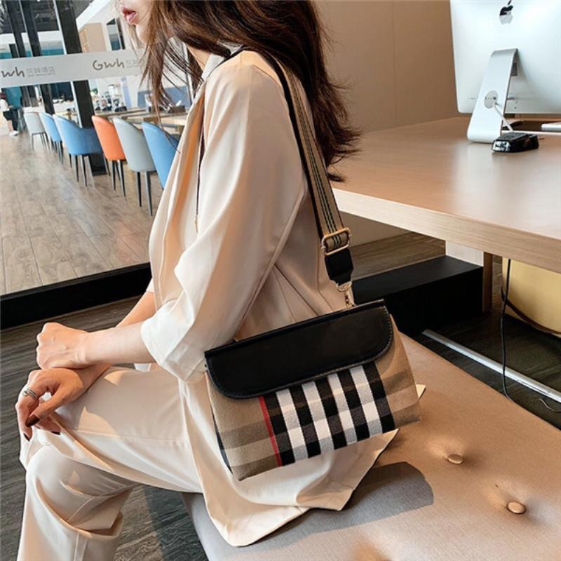 2021 Women Designer top Telfar bags Womens Purse Tote handbags Fashion Style Luxury bag Pu Leather High Quality handbag wholesale Wallets NO14, Red;black
2021 Women Designer top Telfar bags Womens Purse Tote handbags Fashion Style Luxury bag Pu Leather High Quality handbag wholesale Wallets NO14, Red;black