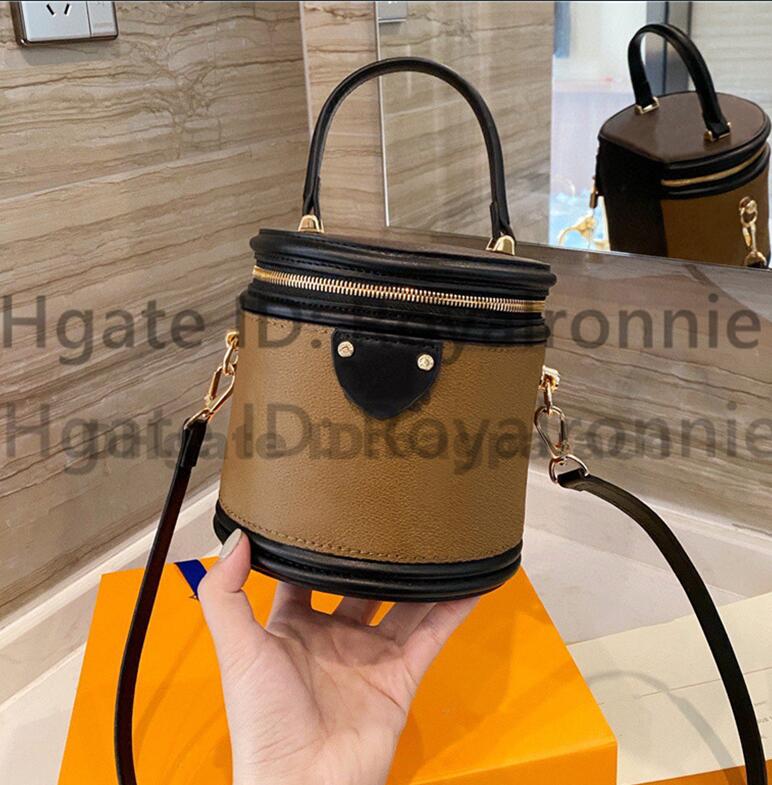 Classic Luxury Designer Shoulder Bags Cross Body Handbags Fashion Womens High Quality mother printed CrossBody Bag 2021 Lady Bucket Handbag purse, No bags
Classic Luxury Designer Shoulder Bags Cross Body Handbags Fashion Womens High Quality mother printed CrossBody Bag 2021 Lady Bucket Handbag purse, No bags