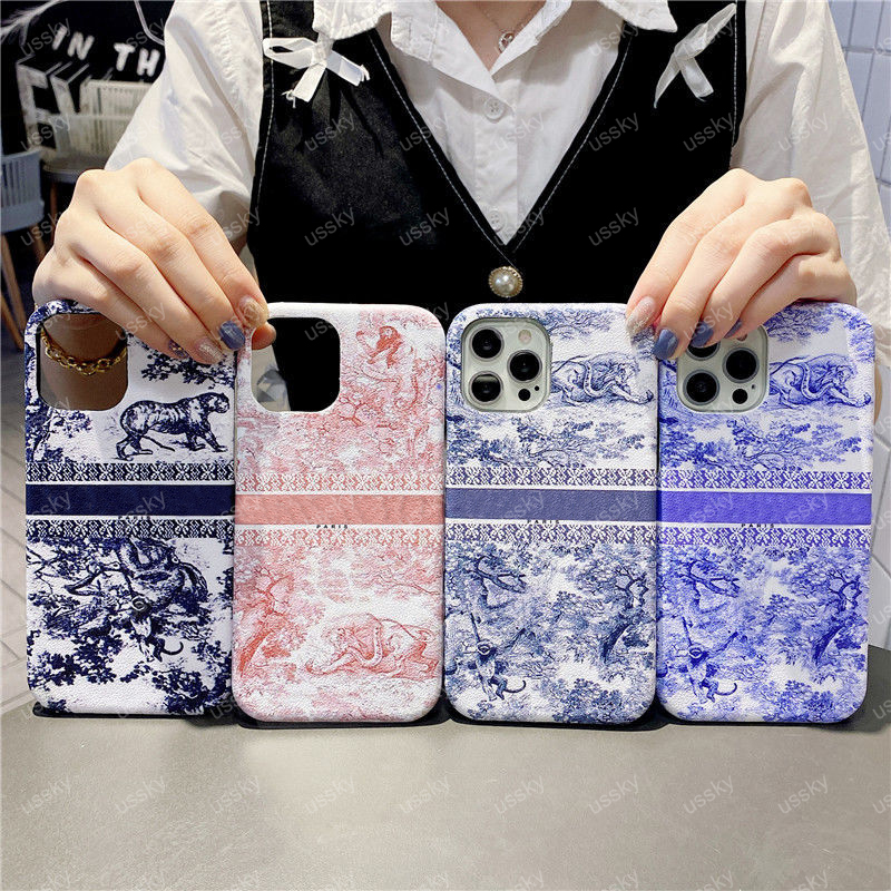 Luxurys Designers Phone Cases For IPhone 11 12 Pro Promax 12 Mini Xr X/xs Animal Pattern Leather Hard Shell Cellphone D2112215Z, No.1
Luxurys Designers Phone Cases For IPhone 11 12 Pro Promax 12 Mini Xr X/xs Animal Pattern Leather Hard Shell Cellphone D2112215Z, No.1