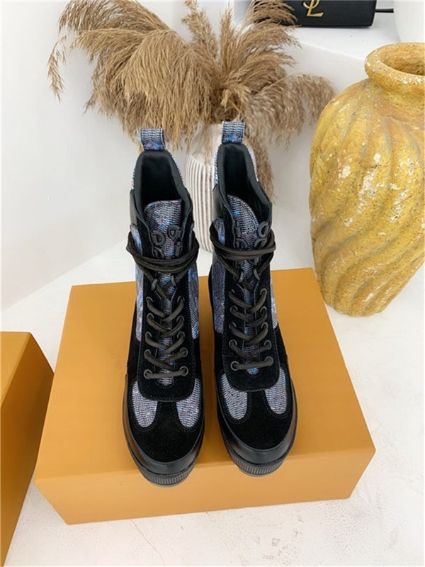 2021 Luxury design woven shoes two ways to wear women's flats exquisite lace up embroidery slippers canvas casual shoes outdoor sandshoe slipper, 02
2021 Luxury design woven shoes two ways to wear women's flats exquisite lace up embroidery slippers canvas casual shoes outdoor sandshoe slipper, 02