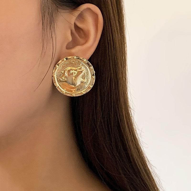 Stud Punk Creative Alloy Animal Round Earrings For Women Simple Vintage Statement Geometric Fashion Ear Jewelry Gift, Golden;silver
Stud Punk Creative Alloy Animal Round Earrings For Women Simple Vintage Statement Geometric Fashion Ear Jewelry Gift, Golden;silver