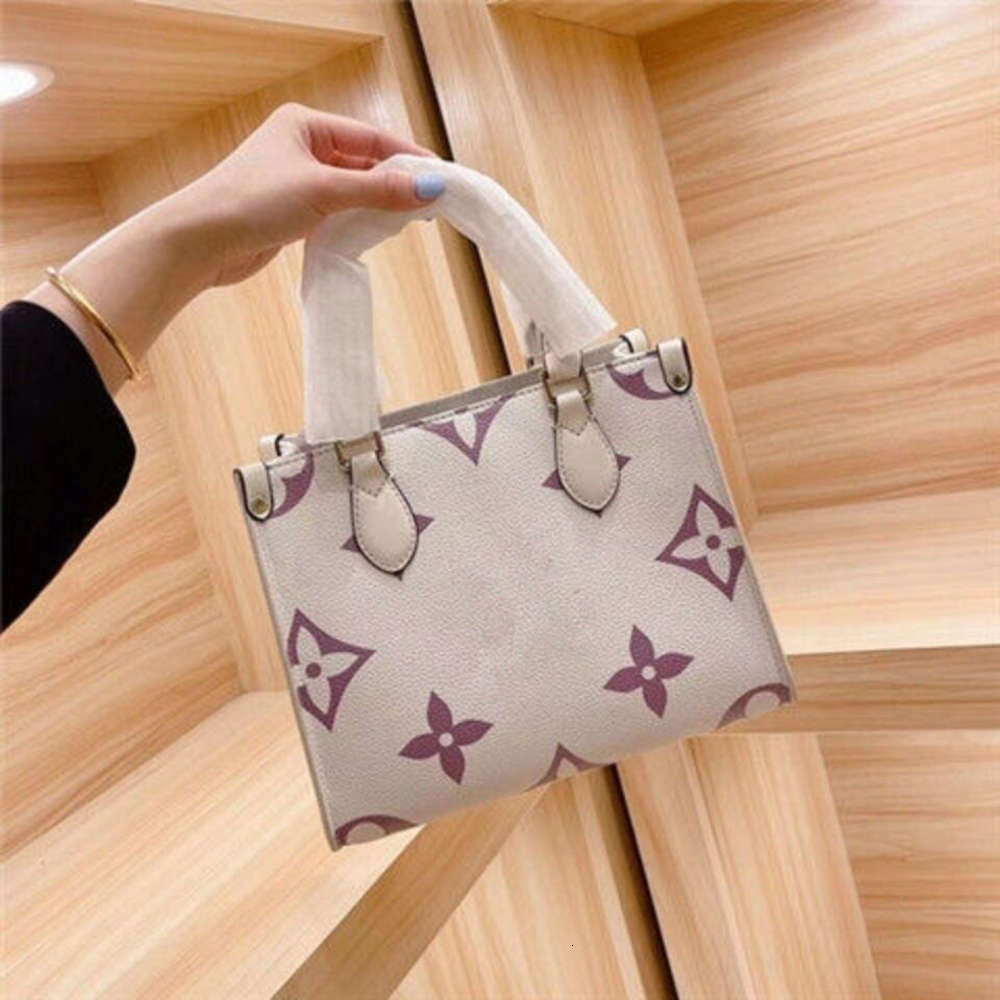 Women's Fashion Bag Single Shoulder Messenger Tote Printing Handbag Travel Essential Summer Purses Ladies Evening Clutches V
Women's Fashion Bag Single Shoulder Messenger Tote Printing Handbag Travel Essential Summer Purses Ladies Evening Clutches V