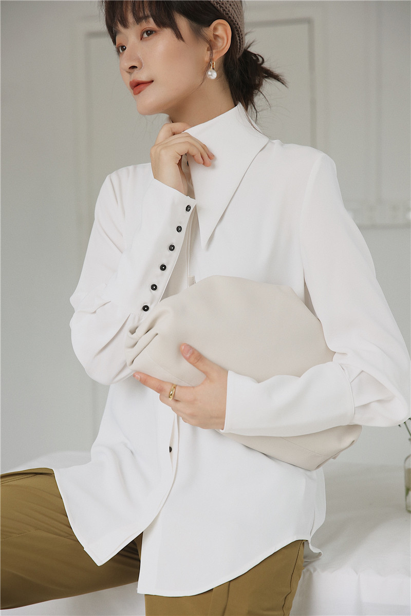 spring and summer fashion women clothes Lantern Sleeve big collar white shirt blouse 210519