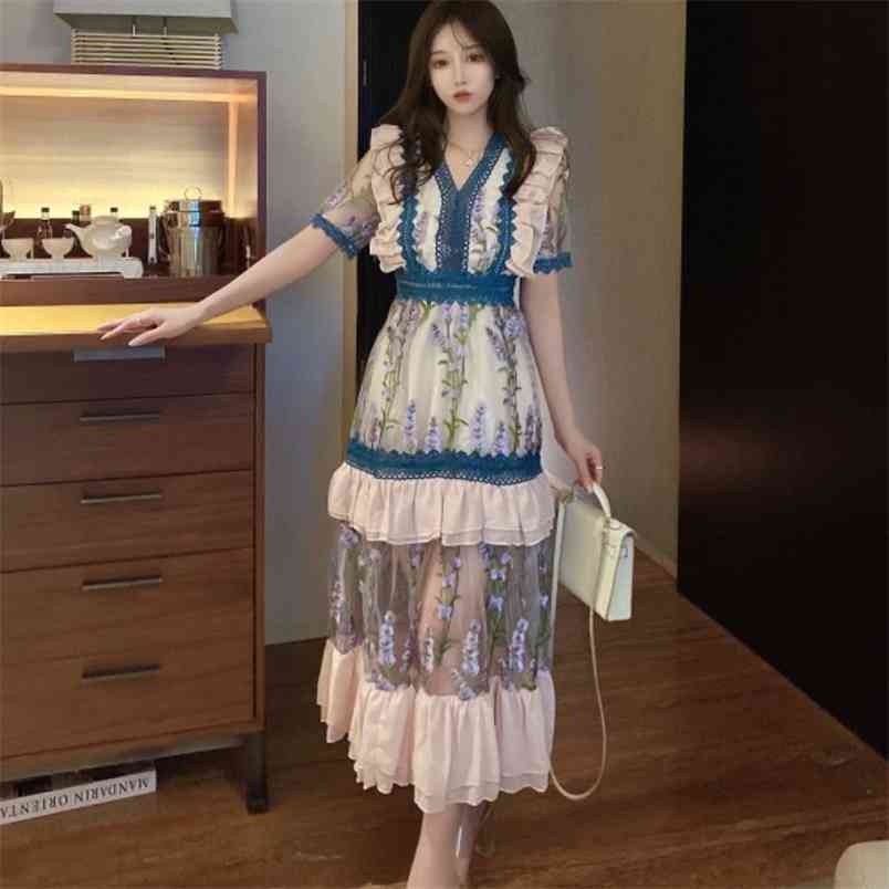 Runway Fashion Women Party Long Dress Summer Elegant Floral Embroidery Mesh Patchwork Lace V Neck Ruffles Maxi Dresses 210519, Photo color
Runway Fashion Women Party Long Dress Summer Elegant Floral Embroidery Mesh Patchwork Lace V Neck Ruffles Maxi Dresses 210519, Photo color