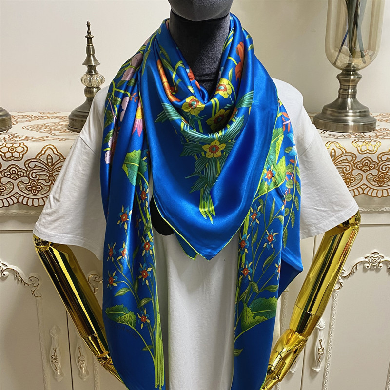 Women's square scarf scarves good quality 100% silk material blue color pint flowers pattern size 130cm - 130cm
Women's square scarf scarves good quality 100% silk material blue color pint flowers pattern size 130cm - 130cm