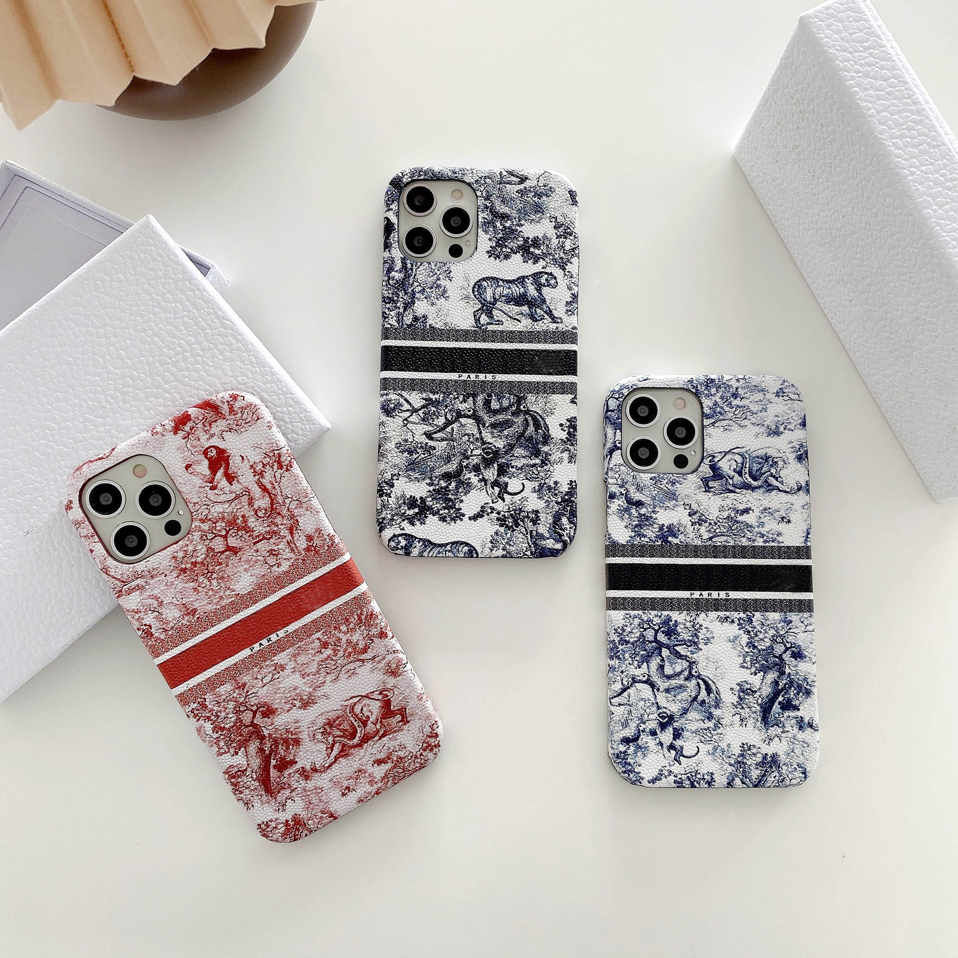 Fashion Designer Phone Cases for Iphone 7/8/ 7P/8P X/XS XSMAX XR 11Pro 11Promax with Letters Wholesale
Fashion Designer Phone Cases for Iphone 7/8/ 7P/8P X/XS XSMAX XR 11Pro 11Promax with Letters Wholesale