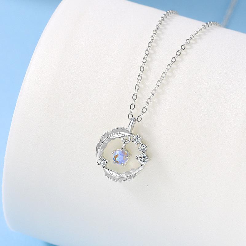 Chokers 2021 Korean Fashion Clavicle Necklace Feather Pendant For Women Jewelry Choker Collares Para Mujer
Chokers 2021 Korean Fashion Clavicle Necklace Feather Pendant For Women Jewelry Choker Collares Para Mujer