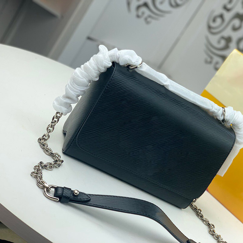 Designer handbag women V Lock Flap Handbag luxury women's handbags corrugated leather classic retro shoulder bag Twist denim Bag designer long chain crossbody bag, Red
Designer handbag women V Lock Flap Handbag luxury women's handbags corrugated leather classic retro shoulder bag Twist denim Bag designer long chain crossbody bag, Red