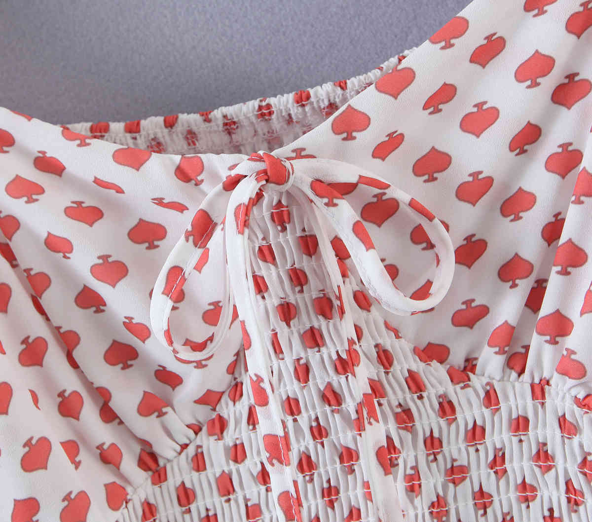 Sexy Elastic Ruched Back Heart Print Tank Tops Women Summer Short Puff Sleeve Square collar Crop Top High Waist Tees 210429